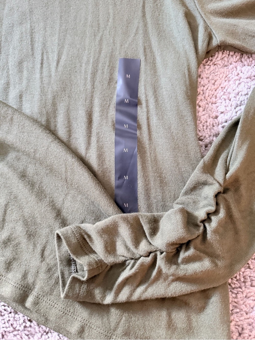 Banana Republic Soft Luxe Olive Green Turtleneck Long Sleeve - Medium - Picture 2 of 4